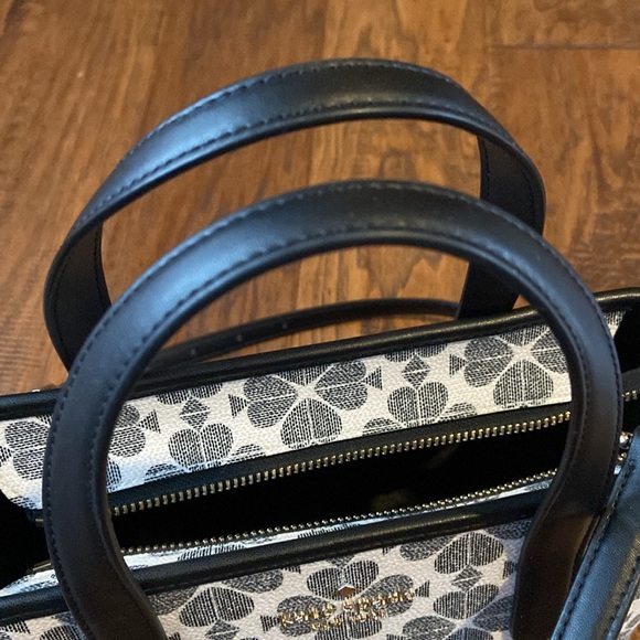 Kate Spade handbag. EUC- Like New- Perfect condition. Black and white spades - Picture 7 of 9